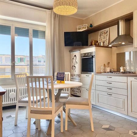Ferienwohnung Casaviva - Le Vele Di Angela Genua Exterior foto